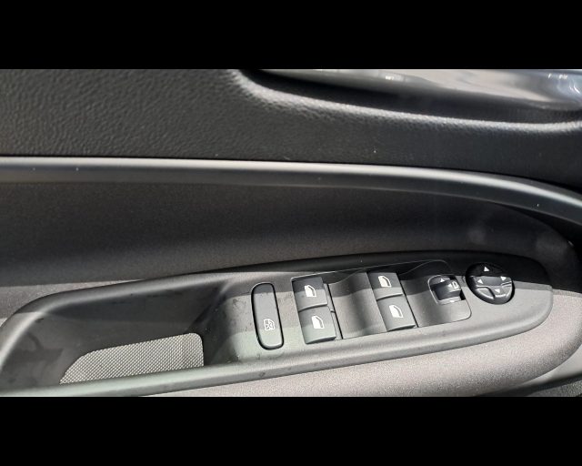 ALFA ROMEO Junior usata, con Telecamera per parcheggio assistito