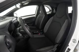 TOYOTA Aygo X usata 8