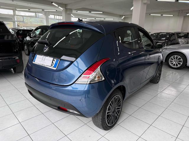 LANCIA Ypsilon usata, con Fendinebbia