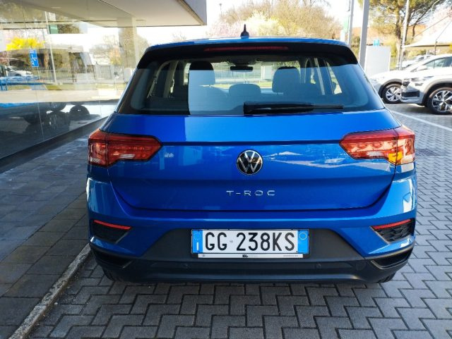 VOLKSWAGEN T-Roc usata, con Autoradio