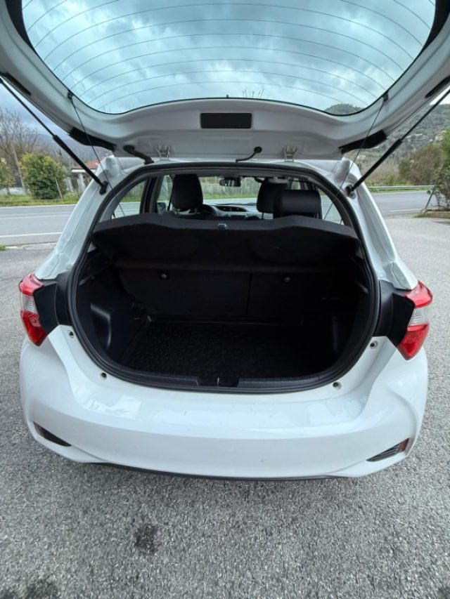 TOYOTA Yaris usata, con Riconoscimento dei segnali stradali