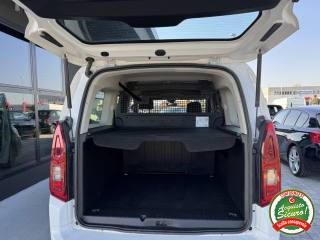 OPEL Combo usata, con Servosterzo