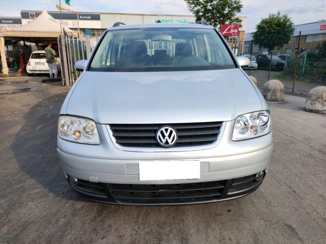 VOLKSWAGEN Touran usata, con Airbag
