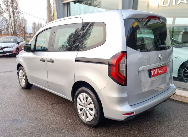 RENAULT Kangoo usata, con Autoradio