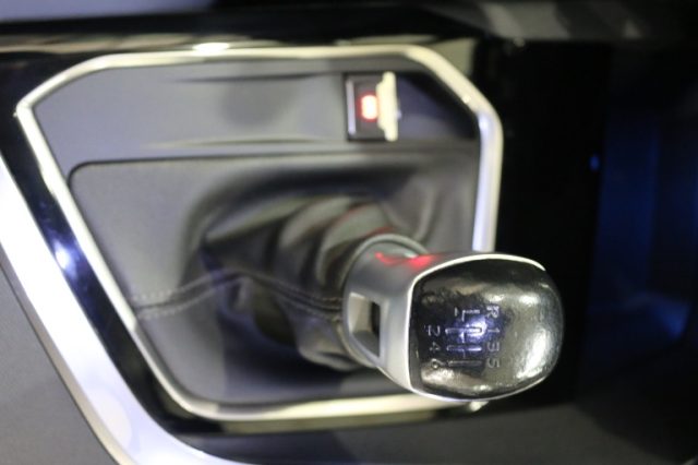 PEUGEOT 3008 usata 28