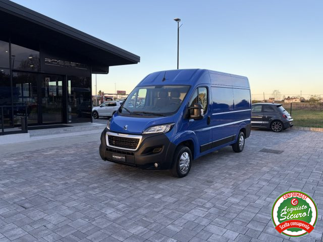 PEUGEOT Boxer usata, con ABS