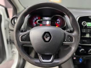 RENAULT Clio usata, con Autoradio digitale