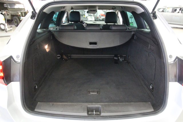 OPEL Astra usata, con Sedile posteriore sdoppiato