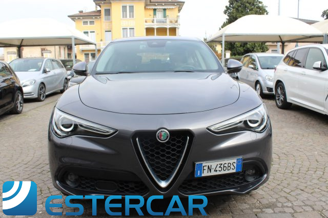 ALFA ROMEO Stelvio usata, con Alzacristalli elettrici