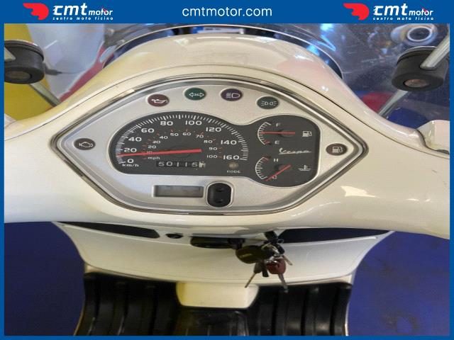 VESPA GTS 300 usata 4