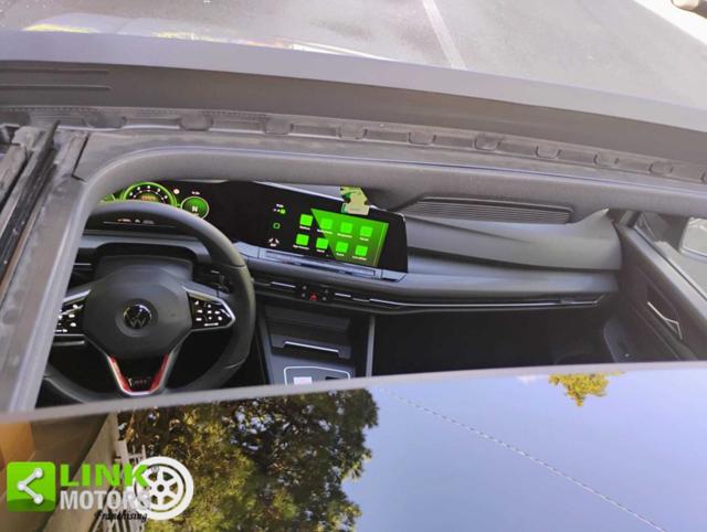 VOLKSWAGEN Golf usata, con Autoradio
