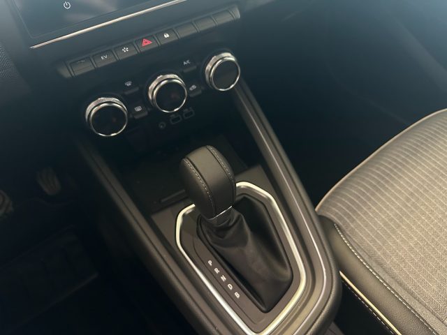RENAULT Clio usata, con USB