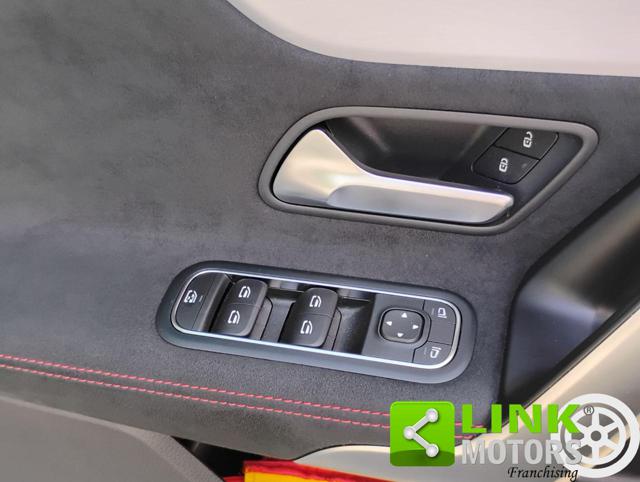 MERCEDES-BENZ A 200 usata, con Volante in pelle