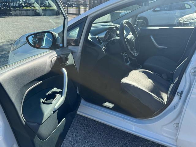 FORD Fiesta usata, con ESP