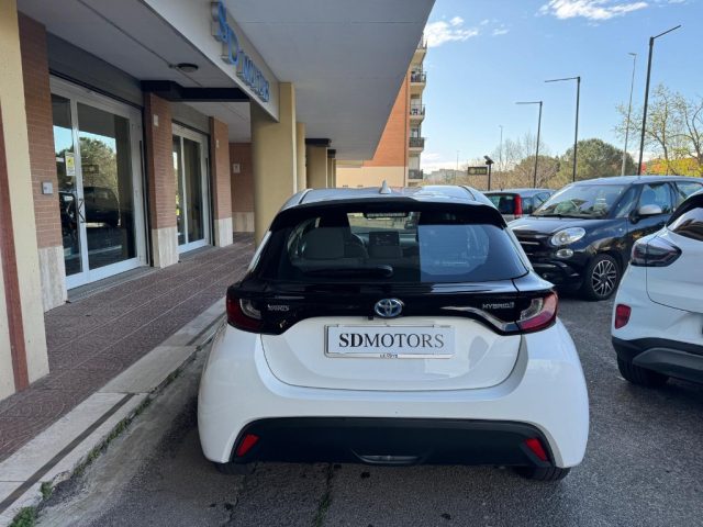 TOYOTA Yaris usata, con Autoradio