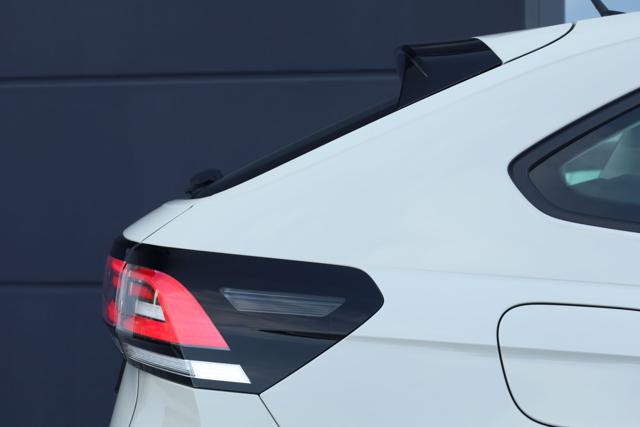 VOLKSWAGEN Taigo usata, con Fari LED