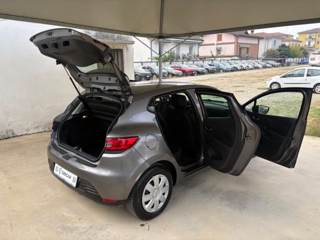 RENAULT Clio usata, con Airbag posteriore