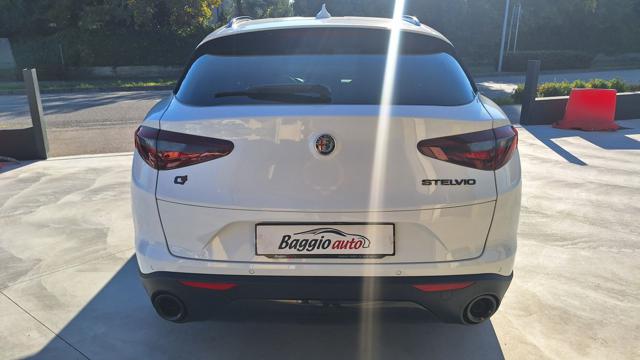 ALFA ROMEO Stelvio usata, con Autoradio