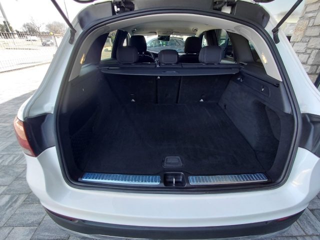 MERCEDES-BENZ GLC 220 usata, con Touch screen
