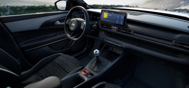 JEEP Avenger usata, con Autoradio