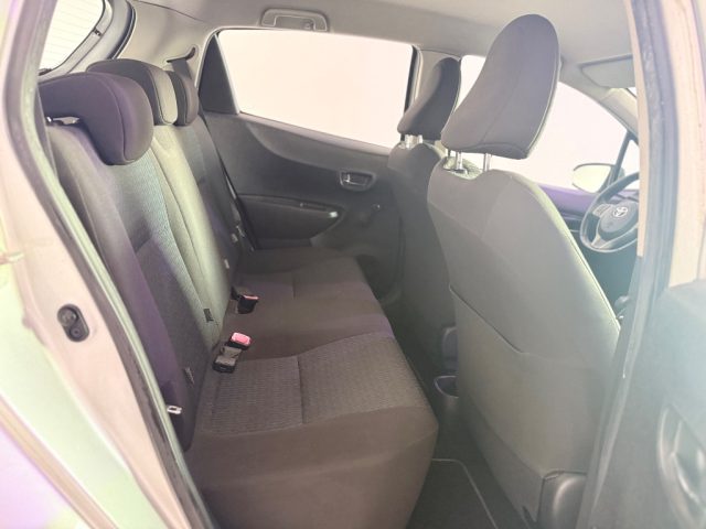 TOYOTA Yaris usata 5