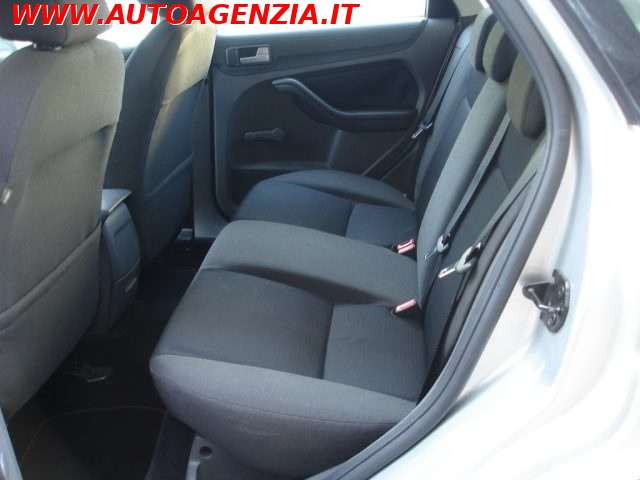 FORD Focus usata 9