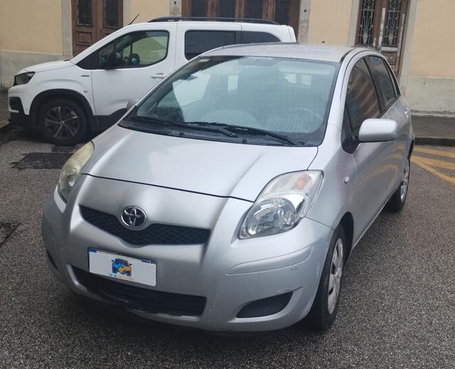 TOYOTA Yaris usata, con Airbag