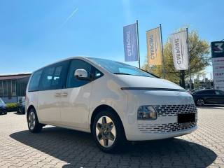 HYUNDAI Staria usata, con Boardcomputer