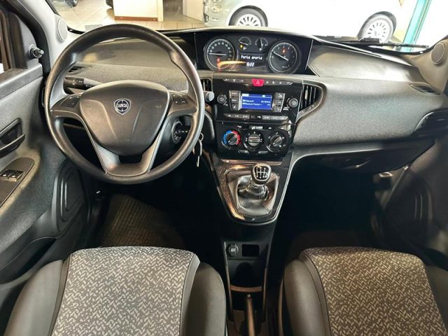 LANCIA Ypsilon usata, con Controllo trazione