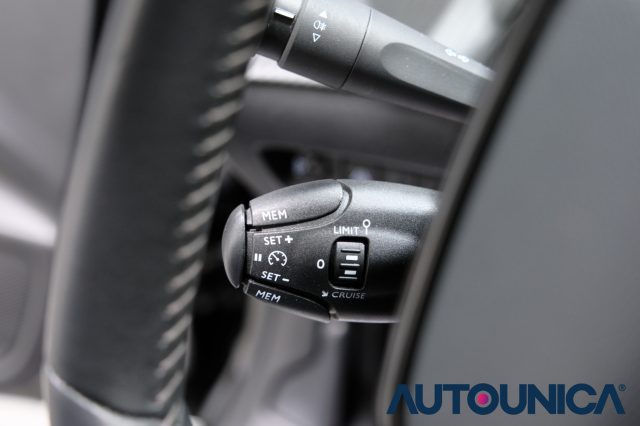 PEUGEOT 208 usata, con Isofix