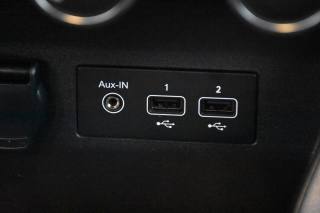 RENAULT Clio usata, con Touch screen