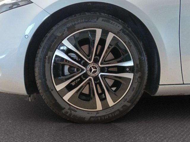 MERCEDES-BENZ A 180 usata, con Controllo trazione