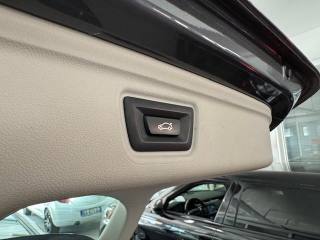 BMW 320 usata, con Park Distance Control