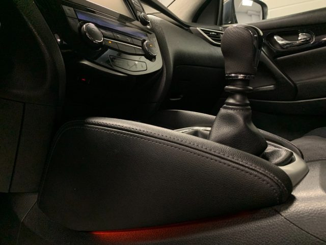 NISSAN Qashqai usata, con Volante in pelle
