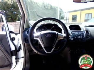 FORD Fiesta usata, con Lettore CD