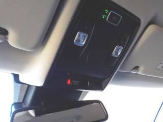 RENAULT Captur usata, con Hill holder
