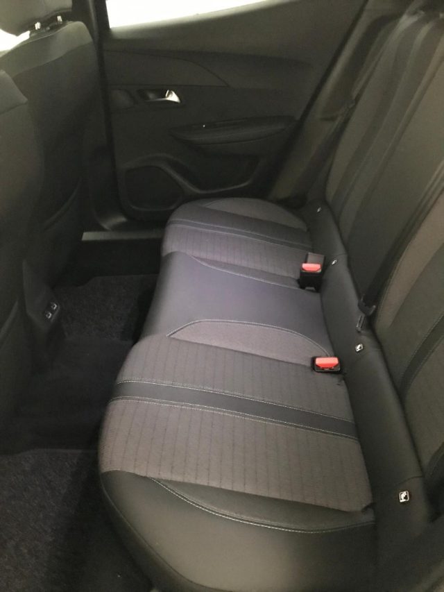 PEUGEOT 2008 usata, con Airbag laterali