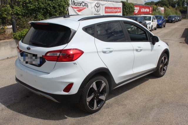 FORD Fiesta usata, con Specchietti laterali elettrici