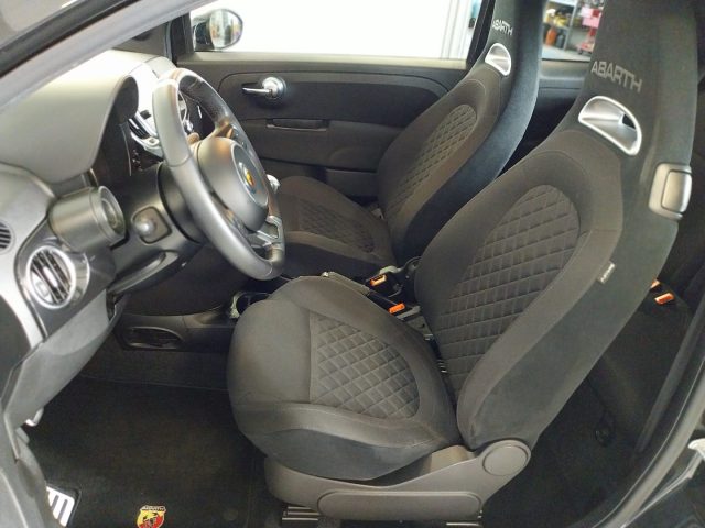 ABARTH 595 usata, con USB