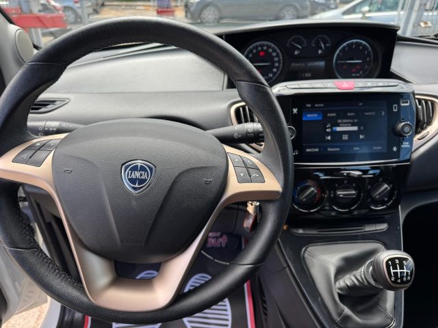 LANCIA Ypsilon usata, con Fendinebbia