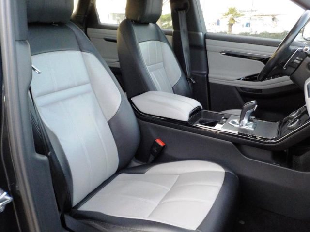 LAND ROVER Range Rover Evoque usata, con Autoradio digitale