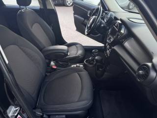 MINI Cooper D usata, con Specchietti laterali elettrici