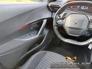 PEUGEOT 2008 usata, con Sistema di navigazione