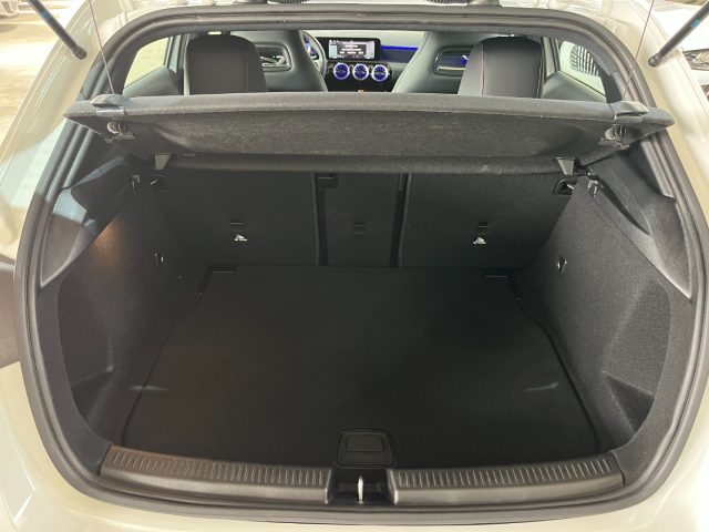 MERCEDES-BENZ A 200 usata, con Interni in pelle