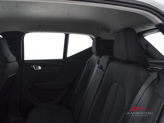 VOLVO XC40 usata 9