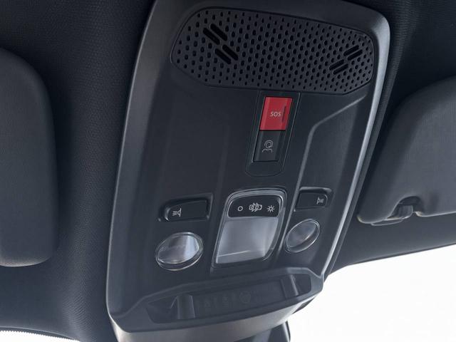 PEUGEOT 2008 usata, con Leve al volante