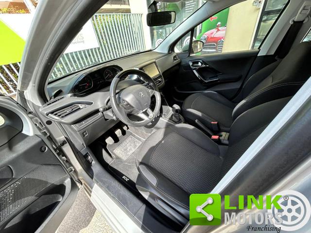 PEUGEOT 208 usata, con Airbag