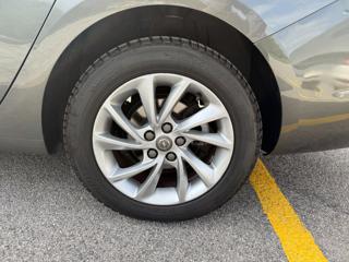 OPEL Astra usata, con Park Distance Control