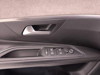 PEUGEOT 3008 usata, con Touch screen