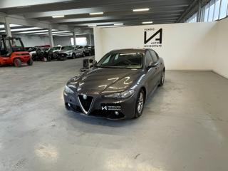 ALFA ROMEO Giulia usata, con Airbag laterali